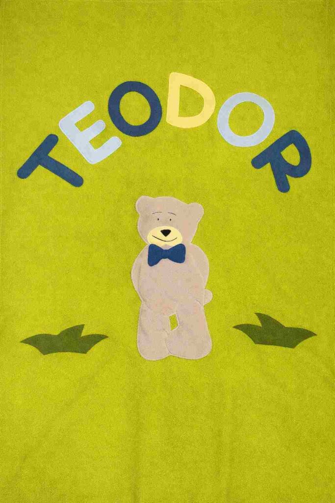 Baboo-Fiú maci fűvel szóló gyermek takaró vikágoszöld alapon